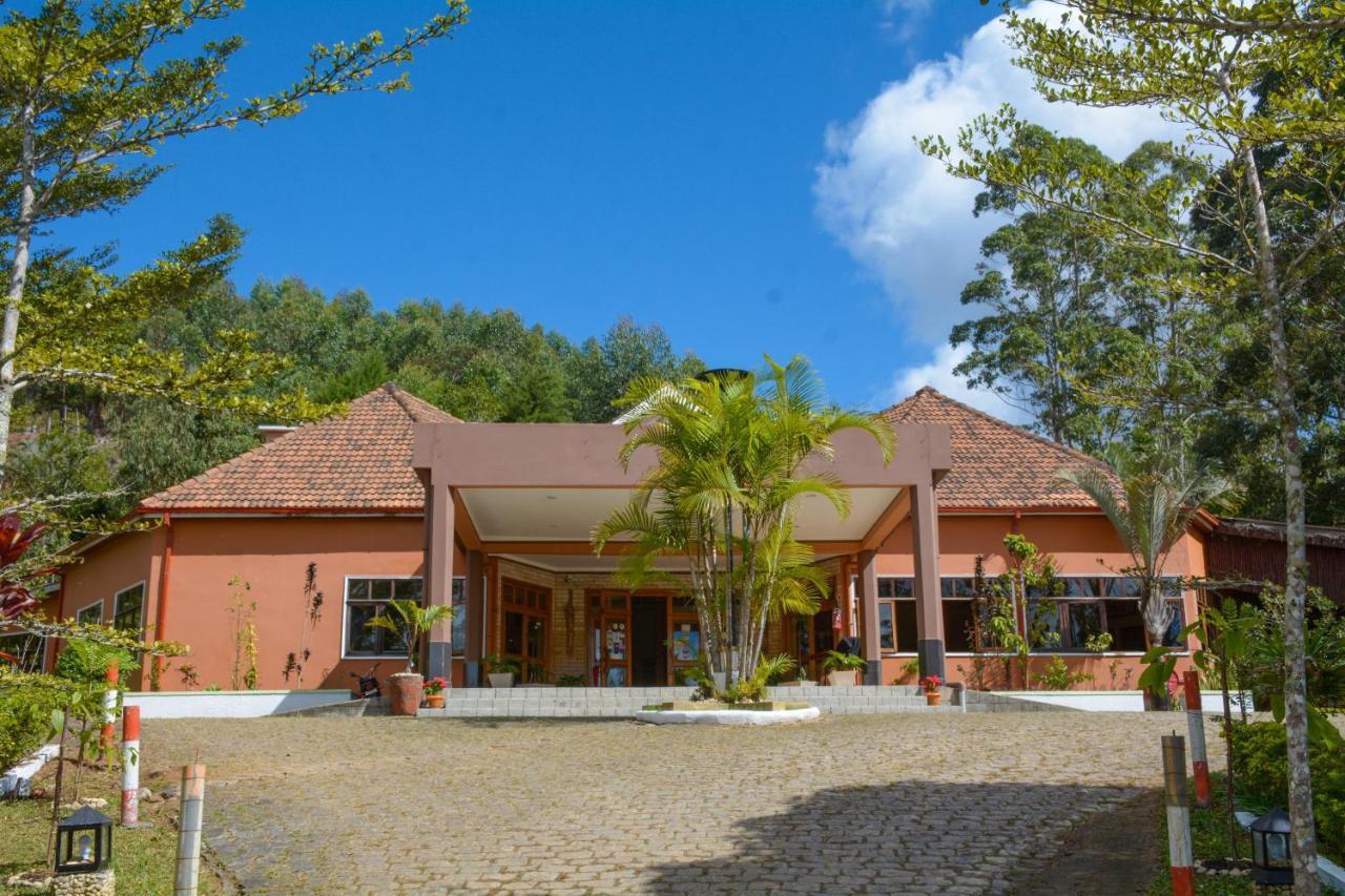 Andasibe Cyperus Hotel Moramanga Luaran gambar